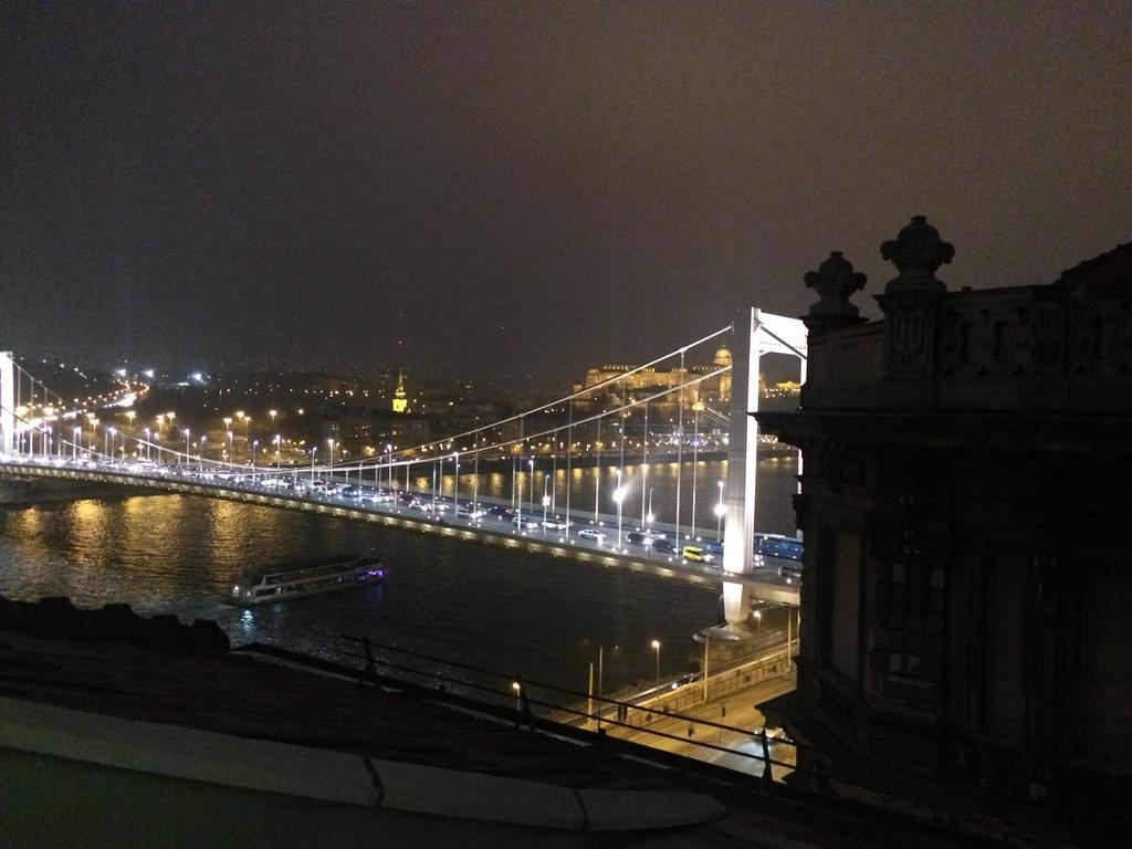 国王城堡美景河滨公寓 布达佩斯 外观 照片